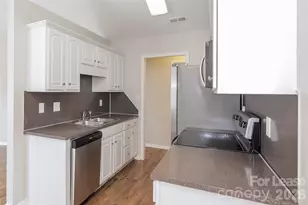 2117 Sebastiani Dr, Charlotte, NC 28214 - Photo 3