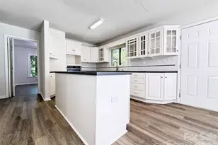 7210 Apple Creek Dr, Charlotte, NC 28227 - Photo 11