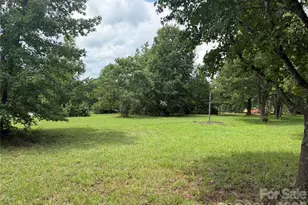 2521 Gaffney Rd, Mooresboro, NC 28114 - Photo 9