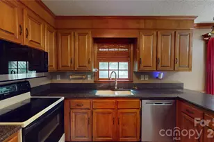 2129 Redwood Dr, Indian Trail, NC 28079 - Photo 9