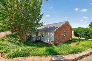 1326 Old Lenoir Rd NW, Hickory, NC 28601 - Photo 7