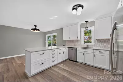 1326 Old Lenoir Road NW, Hickory, NC 28601 - Photo 21