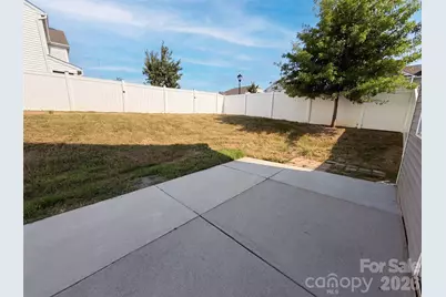 9833 Wardley Drive, Charlotte, NC 28215 - Photo 23