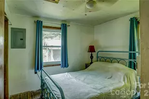 1213 Roaring Fork Rd, Mars Hill, NC 28754 - Photo 13