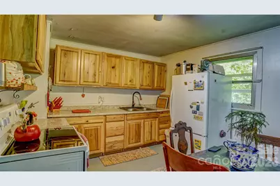 1213 Roaring Fork Road, Mars Hill, NC 28754 - Photo 7