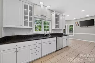 220 35th Ave NE, Hickory, NC 28601 - Photo 19