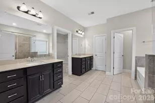 15319 Venezia Ln, Huntersville, NC 28078 - Photo 17