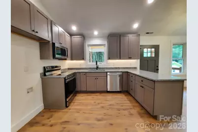 12 Overbrook Place, Asheville, NC 28805 - Photo 7