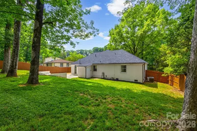 1142 Fox Run Drive, Charlotte, NC 28212 - Photo 33