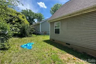 124 Oakland Rd, Asheville, NC 28801 - Photo 5
