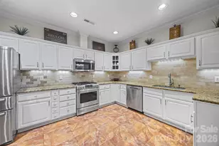 11334 Olde Turnbury Ct, Charlotte, NC 28277 - Photo 9