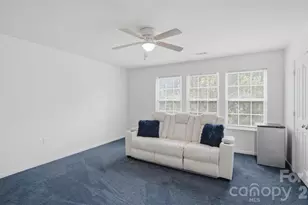 4410 Austin Dekota Dr, Charlotte, NC 28269 - Photo 9