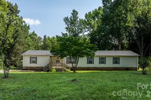 2786 Ridgecreek Dr, Morganton, NC 28655 - Photo 3
