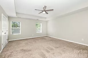 3219 Decapolis Dr, Charlotte, NC 28215 - Photo 15