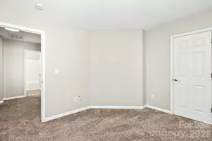 3219 Decapolis Dr, Charlotte, NC 28215 - Photo 21