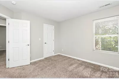 3219 Decapolis Drive, Charlotte, NC 28215 - Photo 25