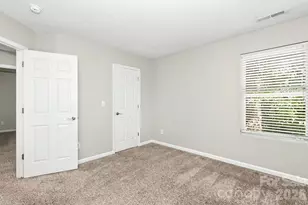 3219 Decapolis Dr, Charlotte, NC 28215 - Photo 25