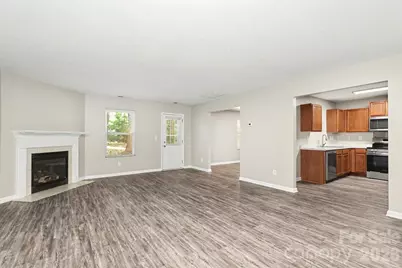 3219 Decapolis Drive, Charlotte, NC 28215 - Photo 3