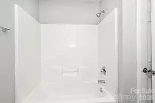 3219 Decapolis Dr, Charlotte, NC 28215 - Photo 17
