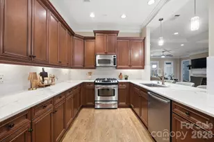 626 Queens Rd, Charlotte, NC 28207 - Photo 15