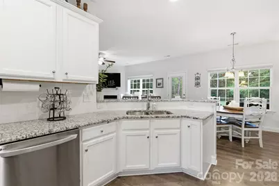 189 Hunters Hill Drive, Statesville, NC 28677 - Photo 7