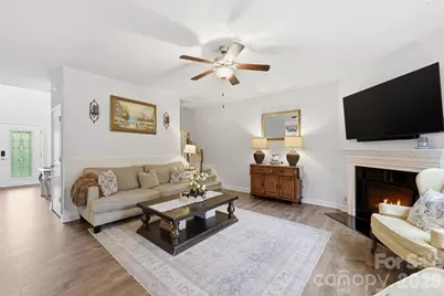 189 Hunters Hill Drive, Statesville, NC 28677 - Photo 5