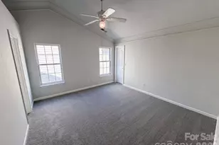 5732 Wallace Cabin Dr, Charlotte, NC 28212 - Photo 15