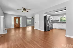 218 Junaluska Oaks Dr, Waynesville, NC 28786 - Photo 15