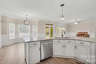 4902 Shannamara Dr, Matthews, NC 28104 - Photo 9
