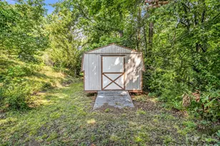 238 Howell Rd, Lake Lure, NC 28746 - Photo 25
