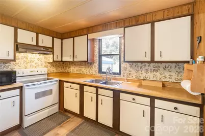 9606 Walkers Ferry Road, Charlotte, NC 28214 - Photo 5