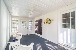 9606 Walkers Ferry Rd, Charlotte, NC 28214 - Photo 31