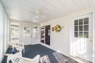 9606 Walkers Ferry Rd, Charlotte, NC 28214 - Photo 33
