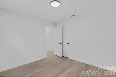 510 E Second Avenue, Gastonia, NC 28054 - Photo 15
