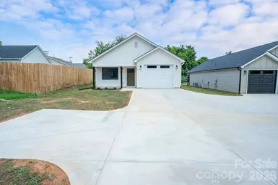 510 E Second Avenue, Gastonia, NC 28054 - Photo 1