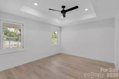 510 E Second Avenue, Gastonia, NC 28054 - Photo 9