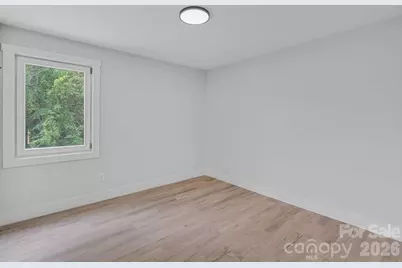 520 E Second Avenue, Gastonia, NC 28054 - Photo 11