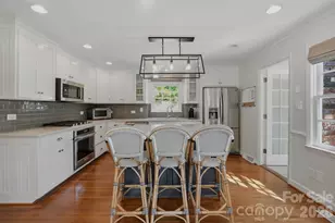 3901 Severn Ave, Charlotte, NC 28210 - Photo 11
