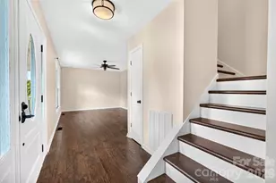 10724 Kingsview Dr, Davidson, NC 28036 - Photo 7