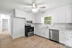 6324 Saddlewood Dr, Waxhaw, NC 28173 - Photo 7