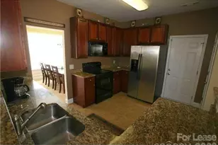 10132 Montrose Dr NW, Charlotte, NC 28269 - Photo 5