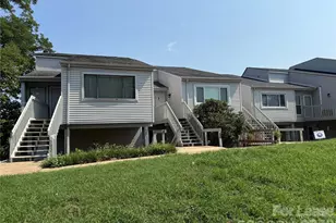1050 21st Ave NW, Hickory, NC 28601 - Photo 1