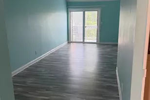 1050 21st Ave NW, Hickory, NC 28601 - Photo 5
