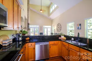 4004 La Crema Dr, Charlotte, NC 28214 - Photo 11