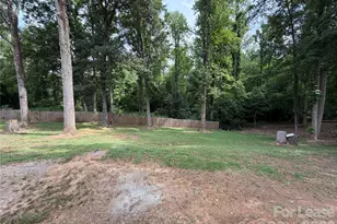 147 Crooked Ln, Statesville, NC 28625 - Photo 17