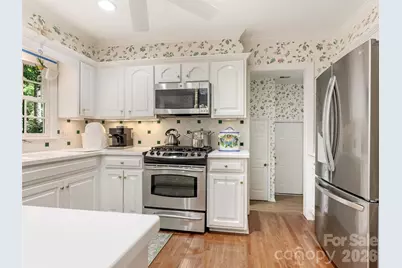 245 Medearis Drive, Charlotte, NC 28211 - Photo 17