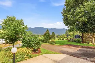 279 Longview Dr, Waynesville, NC 28786 - Photo 9