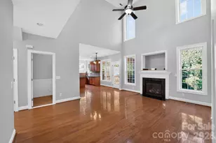 3105 Linkside Ct, Fort Mill, SC 29715 - Photo 5