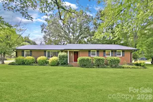 13128 Blacksmith Ct, Matthews, NC 28105 - Photo 1