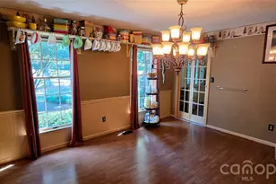 3110 9th Tee Dr, Newton, NC 28658 - Photo 7